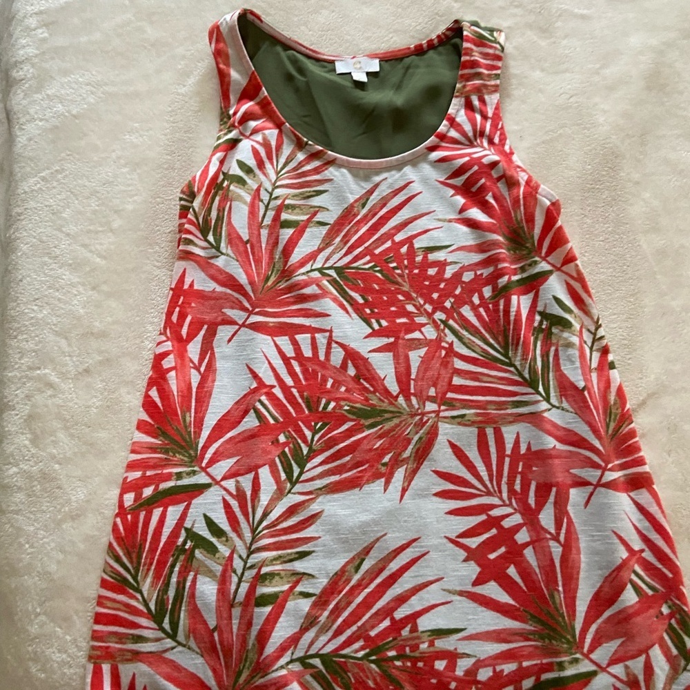 Hawaiian print  sleeveless blouse